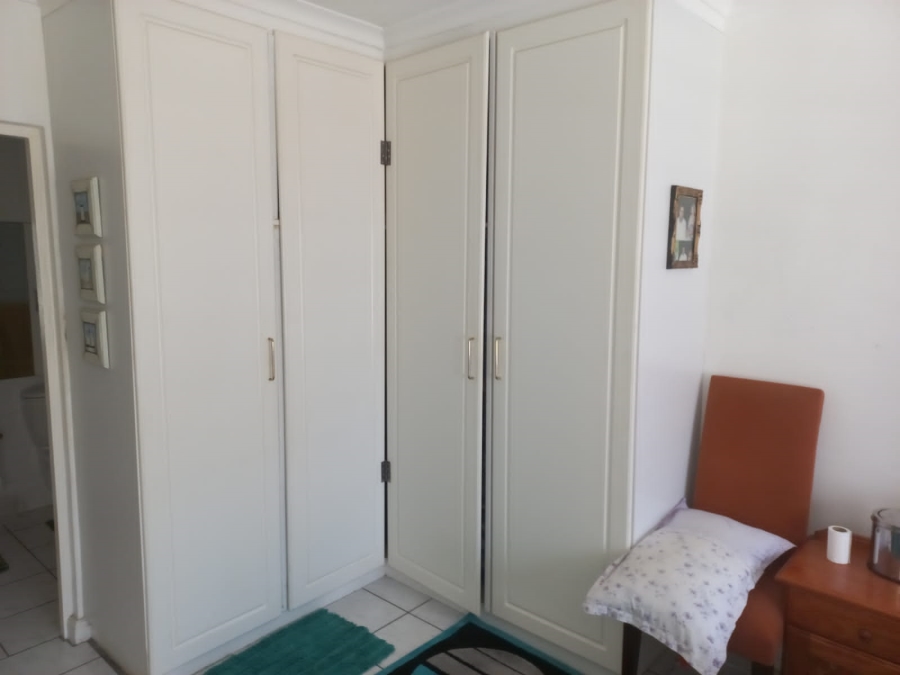 2 Bedroom Property for Sale in Harbour Island Western Cape